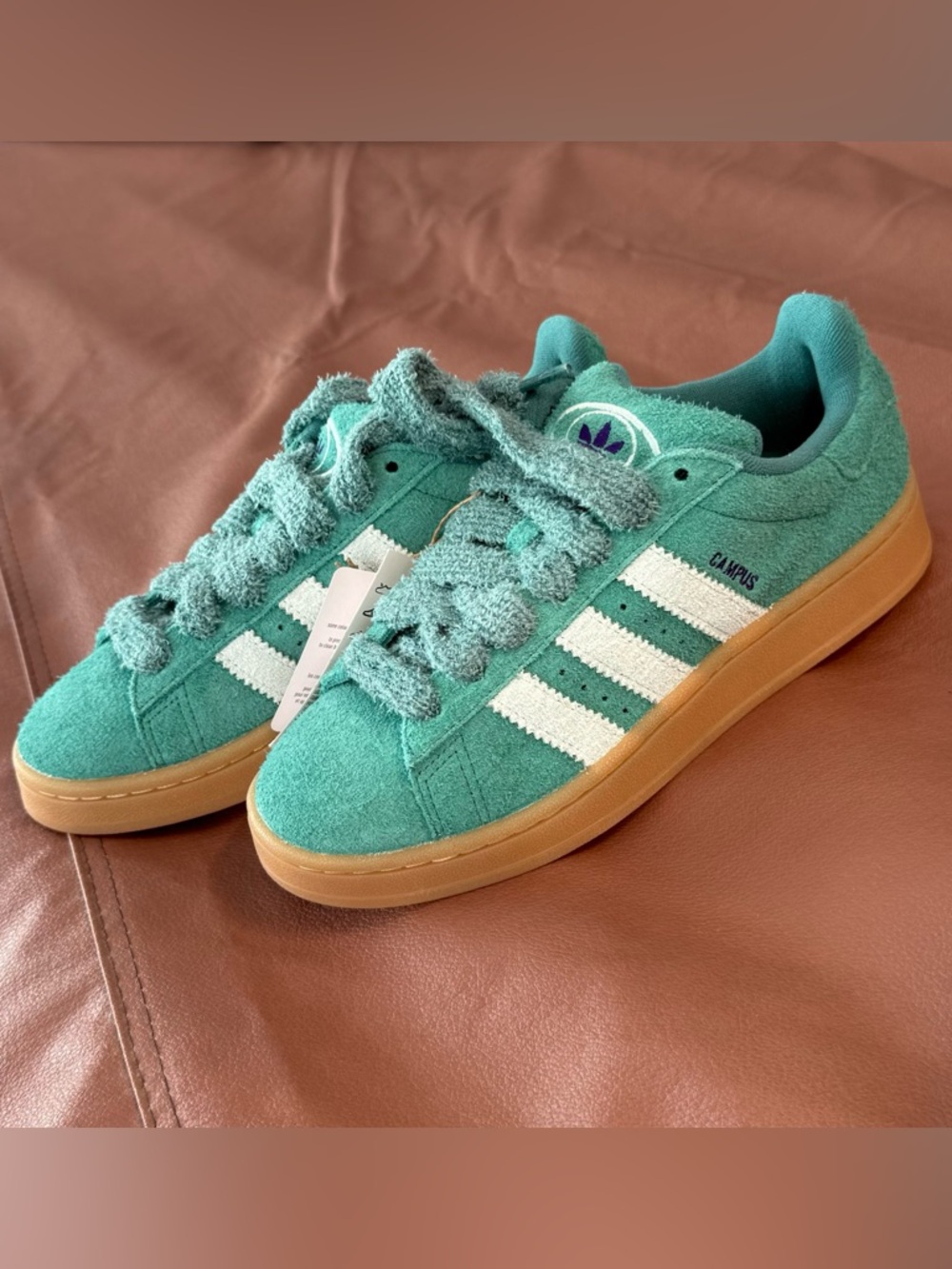 Adidas Campus 00s W Green Suede Gum Fuzzy Laces Women’s 7.5 New